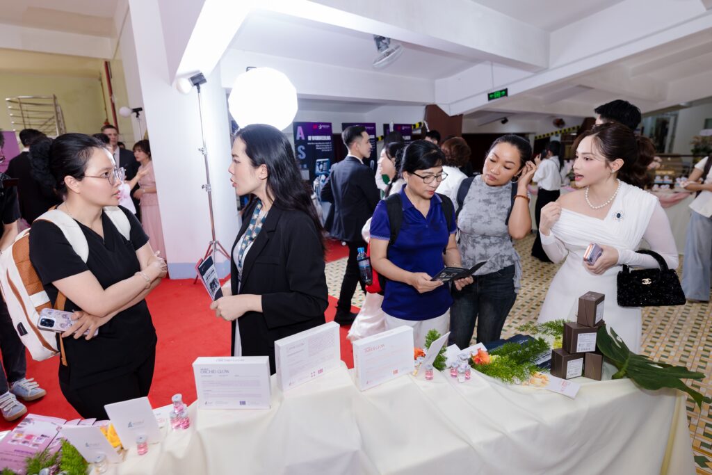 Hội thảo khoa học ‘Tái sinh làn da và điều hòa sắc tố’