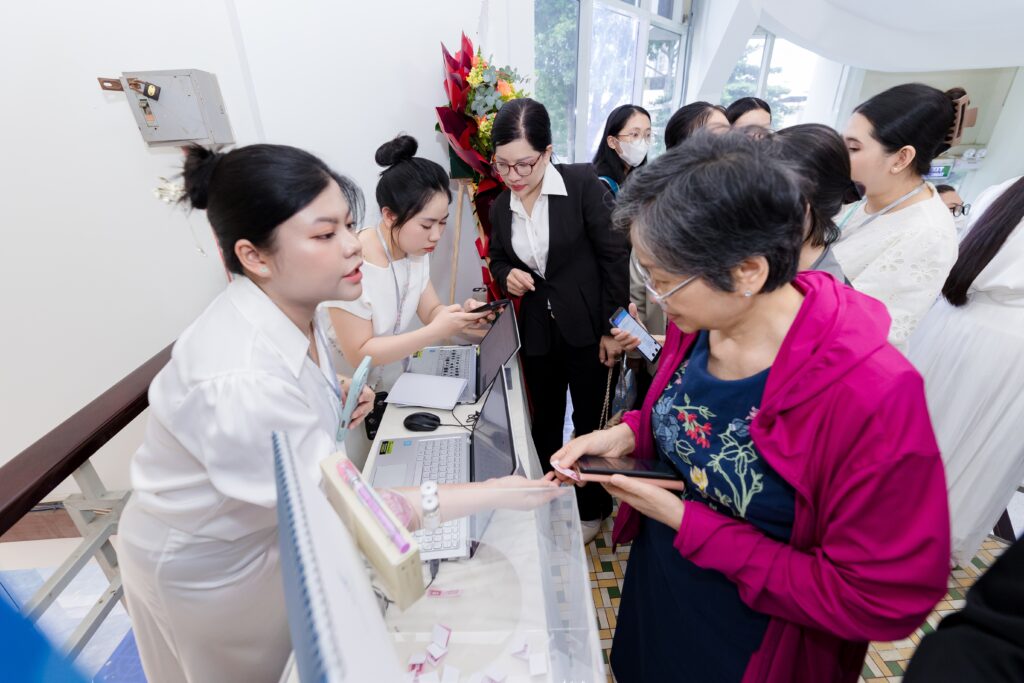 Hội thảo khoa học ‘Tái sinh làn da và điều hòa sắc tố’